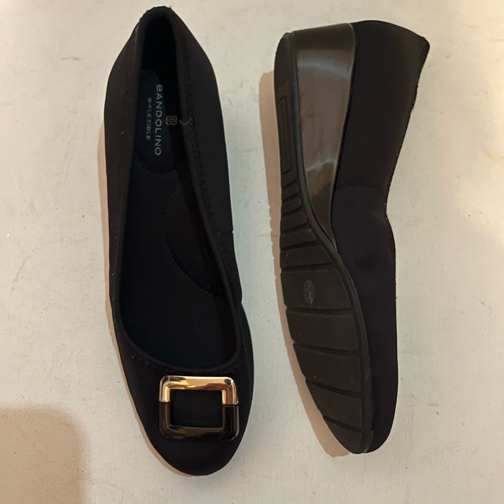 Bandolino Black Tad Wedge Pump Flats size 6.5M New
